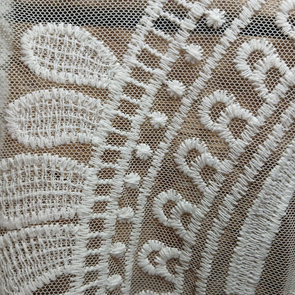 Cream Lace Kimono-Style Boho Robe - Picture 4 of 4